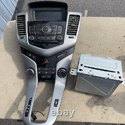 11-2016 Chevy Cruze Navigation Gps CD Monitor Radio Stereo Face Plate Panel Oem
<br/><br/> Translation in French:<br/>   11-2016 Chevrolet Cruze Navigation GPS CD Moniteur Radio Stéréo Face Plate Panel OEM